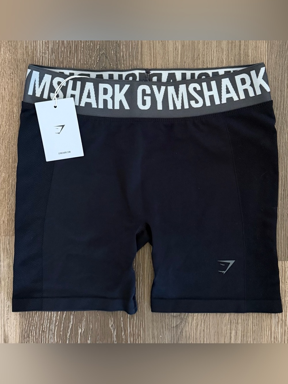 GYMSHARK WOMENS SEAMLESS COMPRESSION SHORTS SZ MEDIUM BLACK GREY ATHLETIC NWT